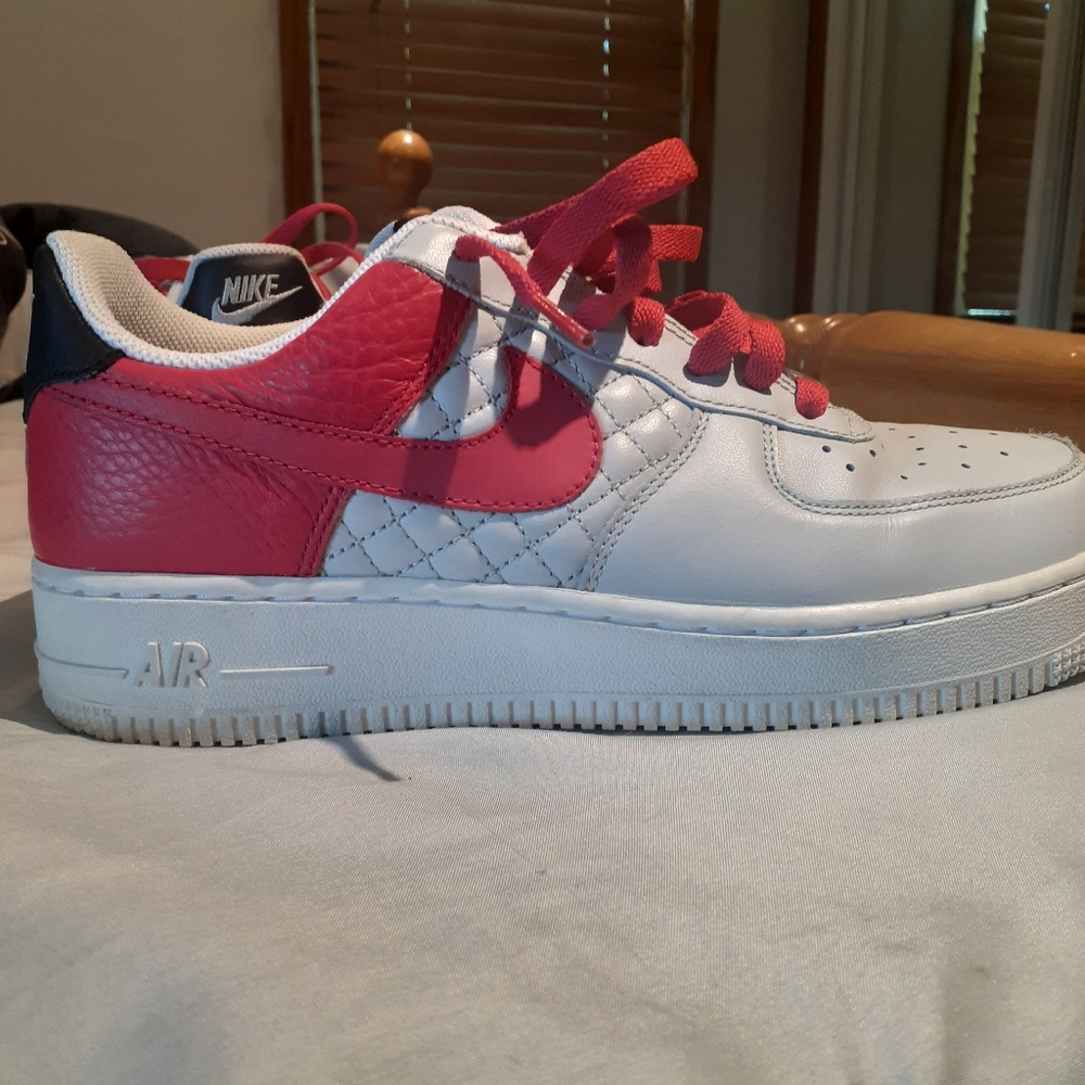 Nike Air Force 1